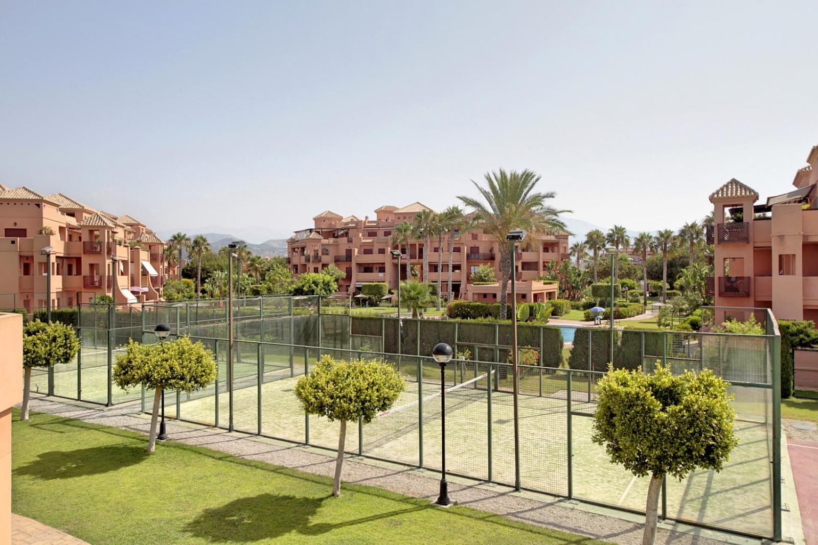 Comeback Noches De Blanco Saten Motril Exterior foto